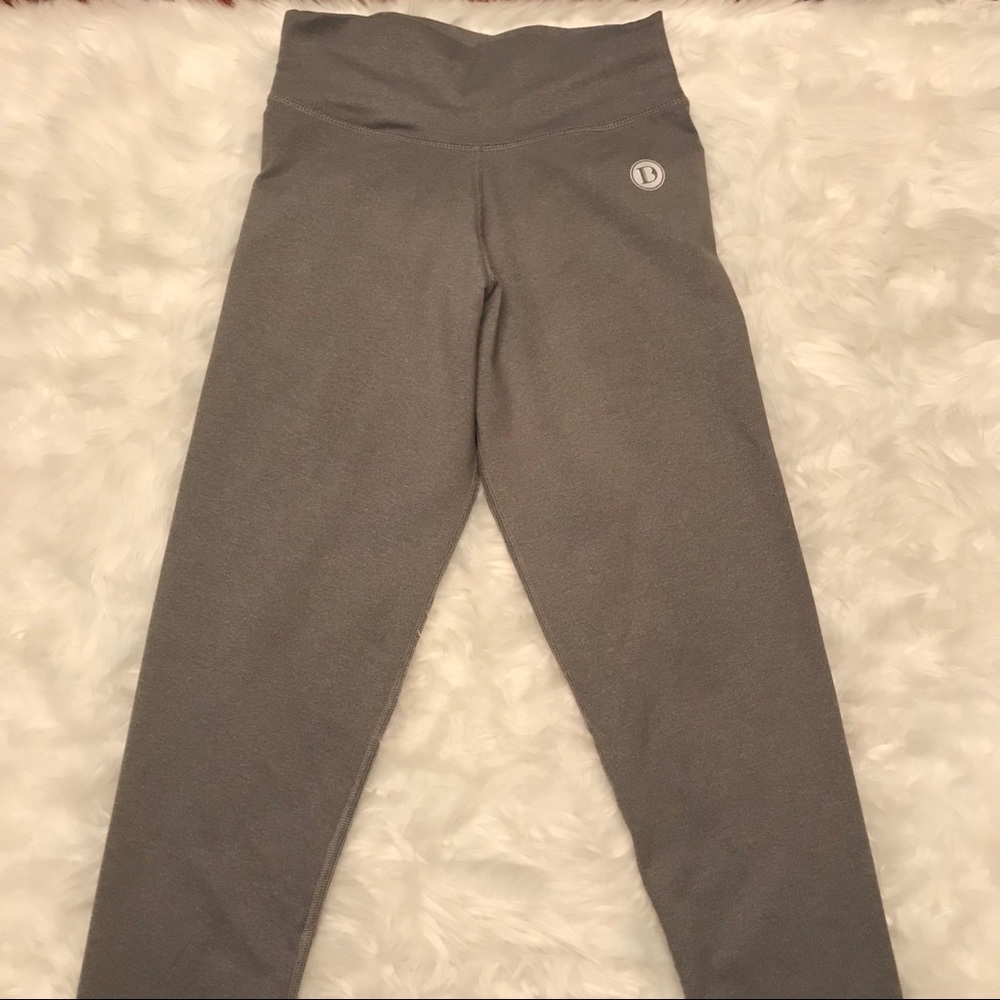 ✨EUC✨ DTinas high waist booty scrunch leggings
